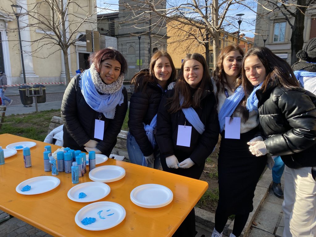 La classe del corso di Estetica presente alla giornata inaugurale di Bergamo-Brescia Capitale della Cultura