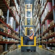 immagine carrello elevatore in sicurezza